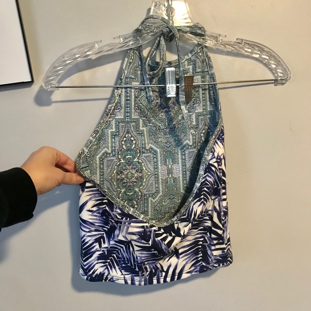 Reversible Halter Crop Top - Picture 7 of 8